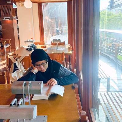 🇲🇾 in 🇹🇼
📚PhD Candidate (Marine Social Sciences) at National Taiwan Ocean University
🏕️ Pragmatic language learner
🦥 Embracing uncertainties