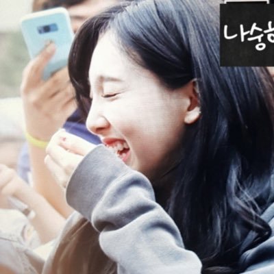 nayeonsluuv's profile picture. nayeon and 2yeon living in my mind rent free // fan account