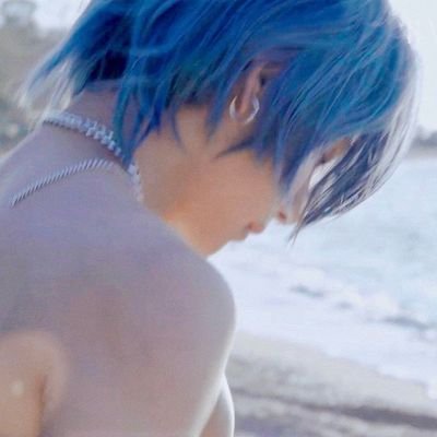 taekook201307's profile picture. OT7 ♡ 18♡ 13th June ♡ Apobangpo ♡ 💜
#BANGTAN #forever #Ot7 @BTS_twt 💜
Bangtan the reason I turned 18 ✨🫶🏻