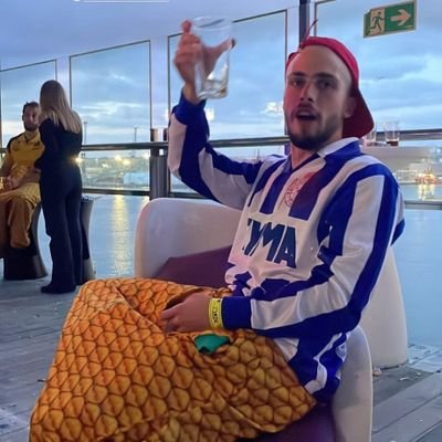 SE NON FOSE GALEGO , PAGARÍA POR SELO🤍💙🤍💙🤍💙 UNHA ÚNICA PAIXÓN
R.C. DEPORTIVO A CORUÑA 😏
