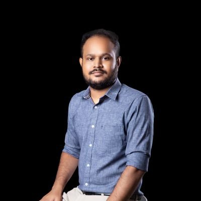 haseefonline's profile picture. Sri Lankan 🇱🇰 | Floreat 💙💛💙 | @ManUtd ❤️⚽