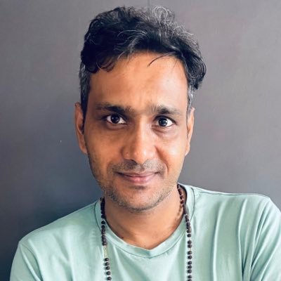 SanjeevSpundir's profile picture. 🎭 Actor | 🎼 Lyricist | 🎤 Rapper 🎭 Netflix: Rana Naidu, Glory | Amazon: Crime Aaj Kal 🎤 Rap & lyrics:Noida Ka Superman, Noida Noida,Saiyan illegal TVC: Nyka