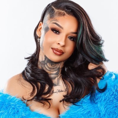 ChrisaenMalone's profile picture. larpinheaven