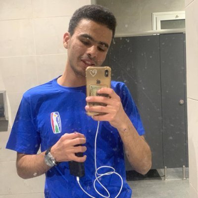 HendyHosny's profile picture. الحمد لله دائماً وأبداً ♥️