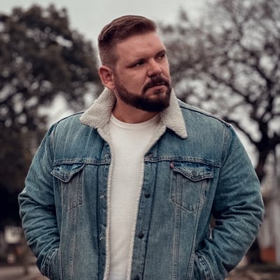 🥊 Um pastor sulista 🧉 e estereotipado!🎙️Pregando e perturbando desde 1998 | TOV é o meu 🥚