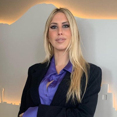🏠Real Estate Agent #Italian #Independent Woman #Invest in Commercial Real Estate🏠
