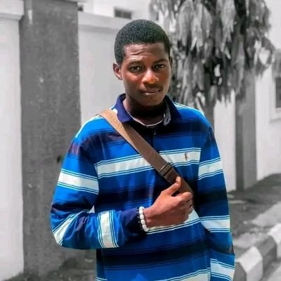 tizzyvic04's profile picture. Story are Lifestyle || Sports lover⚽🎾🏀 || Your biggest winning is now‼️💯 || LET LOVE LEAD❤️🫂💯 @ManUtd