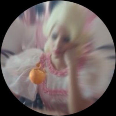 edtwt bed | she/her | 18 | in relationship with @somerandom54157