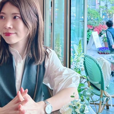 non_mujyaki's profile picture. &tanosimu運営👩‍💻🌈| 0歳児ママでも在宅ワーク👶🏻|経歴:ブライダル→Webマーケター/SNSデザイン|化粧品検定1級/コスメコンシェルジュ|仕事を通してもっと好きな自分に🫶🏻💐 #tanoshare 宜しくお願いします🤍