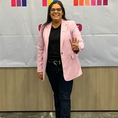 Feminista, de izquierda, hija, hermana, amiga. Congresista Nacional de Morena por Jalisco. Comprometida con la 4ta Transformación y Morena #RelevoGeneracional