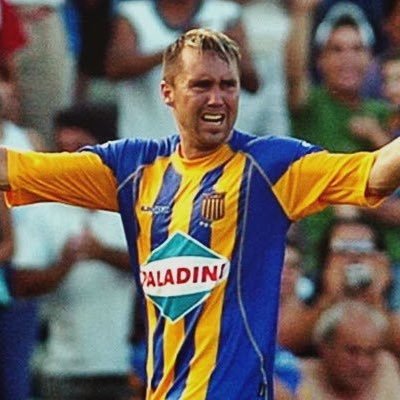 Hincha y socio del club mas grande del interior. Mato y muero por Central⚔️🇺🇦 +20