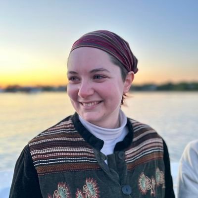 theMarge_ins's profile picture. 27, she/her