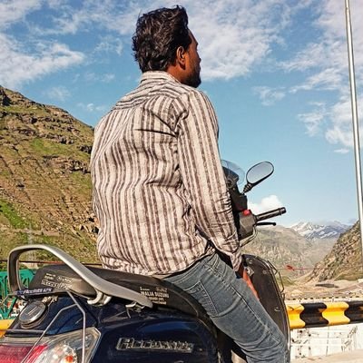 Passionate developer in the realm of infrastructure 🚀 | Constantly learning and evolving | Transforming code into scalable architectures | #DevLife #Infra