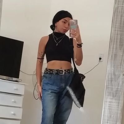 Esmerlad4's profile picture. una nueva noche fria