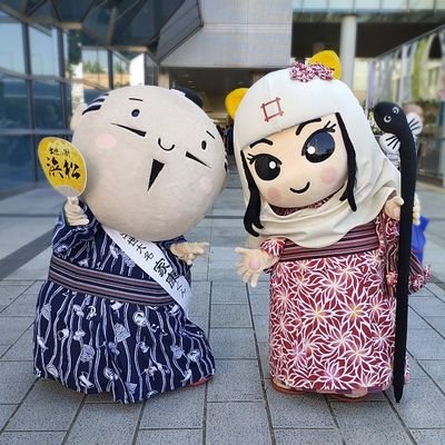 浜松在住 旅行(東北よく行きます)/武将隊(特に名古屋おもてなし武将隊)/大道芸 /⚾観戦 /最近はアニメといわゆるイベント好きの多趣味です/ ※ツイート·RT·「いいね」多い方です
その場の雰囲気を伝えたいため動画ツイよくします
ごくたまにキャス配信してます(ラジオキャス)