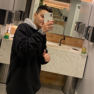 vivendo longe de qualquer vestígio de negatividade!🙏🏻