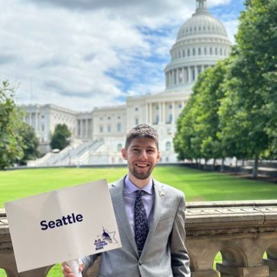 DC-born, MA-raised. Jewish, gay, Zionist 🇮🇱. @AU_SIS alum. Asst. Dir. @ AJC Seattle, opinions here all my own. Transit & urbanism in my free time.