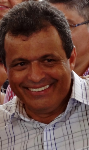 Presidente do PMDB Maceió, Engenheiro, Secretário de Infra-Estrutura na Prefeitura de Maceió. Cristão