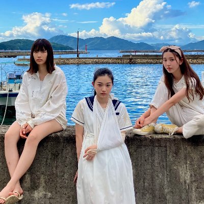 /
この夏 #今関あきよし 監督の
最新作2作全国公開中🎨🐈
\
8/31-
🎥『#顔さんの仕事』
台湾の国宝級映画看板師・顔振発のドキュメンタリー
9/7-
🐈『#しまねこ』
北木島に暮らす捨て猫たちを描くファンタジー🎥
#鎌田らい樹 #増井湖々 #美咲姫
#利重剛 #佐伯日菜子