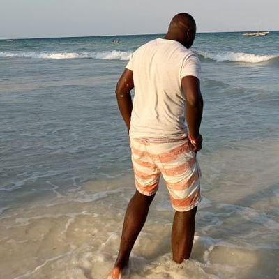 mangamu's profile picture. Graduate of economics from  u.o.n