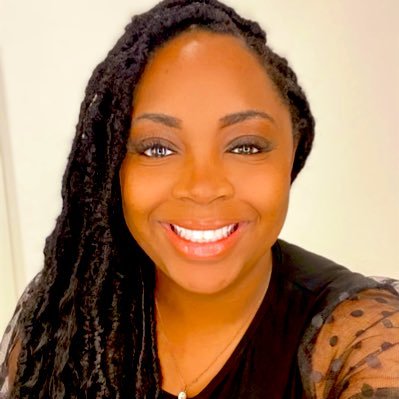 HelloMrsCobb's profile picture. Wife 👰🏾‍♀️ | Boy Mom 👶🏾🤰🏽| Educator👩🏾‍🏫 | Coffee Lover ☕️ | Media Specialist 💻 | 2nd Grade ELAR #SeesawAmbassador | #CFISD #BangBears 🐻💚💛