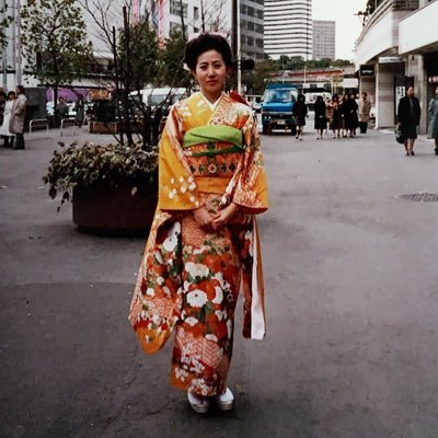 mcklt2018's profile picture. 歌舞伎の初観劇は48年前 | 東京と大阪に４人の孫 😘| 藤間流のお稽古少し| ご依頼頂き「松嶋屋について」英語訳 ↓ | 全国通訳案内士 | アイコンはマイ着物で米航空会社のころ | 医学上3か月後生存率0%からの肝臓移植レシピエント🙏 | 青学英米文卒 | 🕵️‍♂️| ⚾️ | 英語アカ@mikik0307