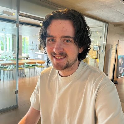 itsethangraham's profile picture. script kiddie