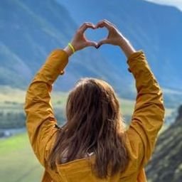 TiotuwDP0rl's profile picture. 