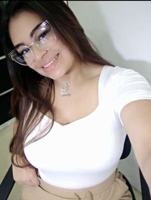 La música es mi pasión 🎶 🎧
➜Me encantan las mariposas y los gatitos 🥰🐈
----𝗡𝗢 𝗗𝗠