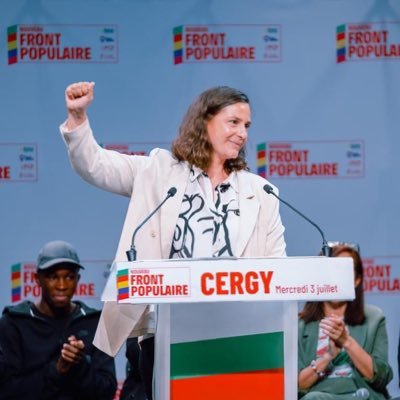 Cergyssoise- Enseignante- spécialisée- élue municipale - @LFI-@NFP