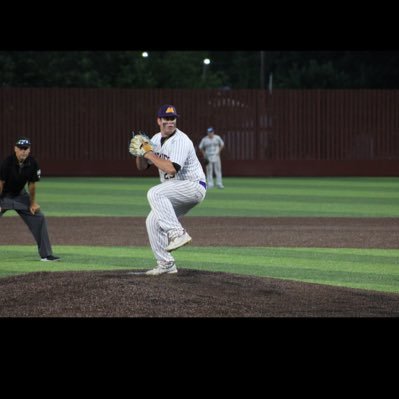 Muscatine Highschool 2026 | 1B, 3B, RHP, RF|email: calhollenbaugh22@gmail.com| phone: 319-759-8940||82MPH FB|91 EV