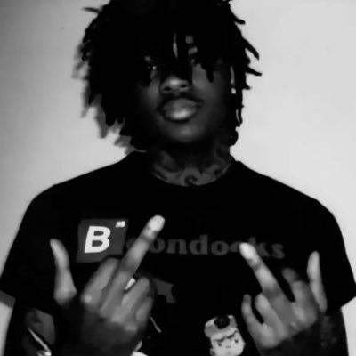 chan_wth's profile picture. https://t.co/bn7twoQeu7 |dm for figs $|