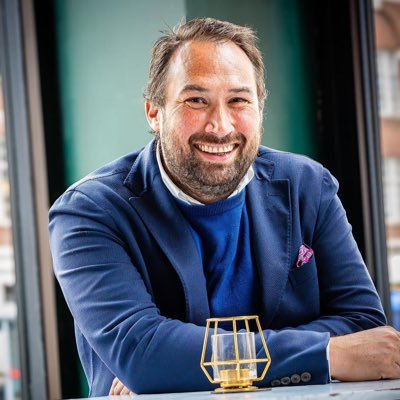 • Venturing into the world of wine 🌍🍾 • • • • • • • • • • • • • • • WSET L3 - Distinction 🏫🍷 • • #ClaretandChips 🍷🍟 • Next - WSET L4 📚🥂