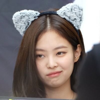 lwkyfnacc's profile picture. 