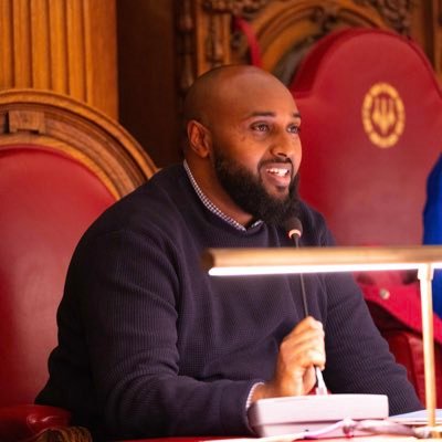 Community worker - Labour & Co-operative Councillor for Plumstead and Glyndon Ward - Cabinet Member for Children and Young People at @Royal_Greenwich