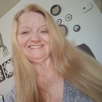 ruthg252's profile picture. Retired grandma..I can't respond to DM's..