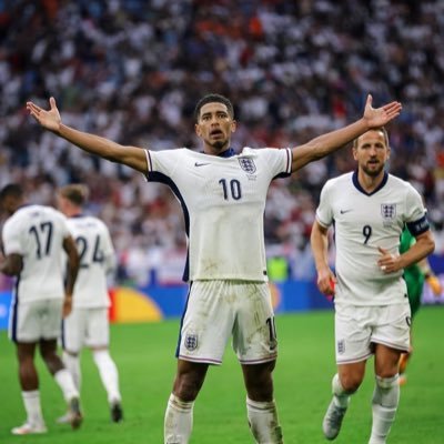 FollowingVibes2's profile picture. Football is my life atm.