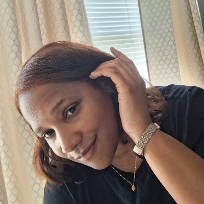 Digital artist, painter, designer, and writer ◆ Knowledge, creativity, and beauty ◆ She/her