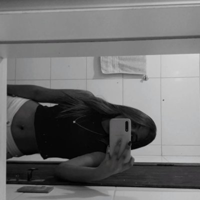 detonaraphsss's profile picture. em paz comigo mesma 🌻
20