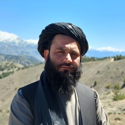 نحن الذین بایعوا محمدا علی الجهاد مابقینا ابدا