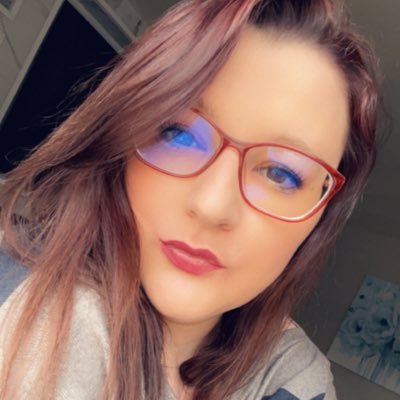 Boston born & bred - Dog Mom. Cat Mom. I just want to see people have better days💜 & i play video games - a lot 🤷🏼♀️ PC