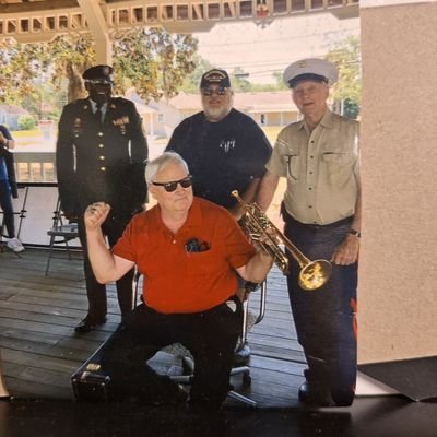 Christian man. Working for the Lord. 🎶 Musician that plays trumpet and guitar. Developing a singing voice. Really Enjoys Christian fellowship !