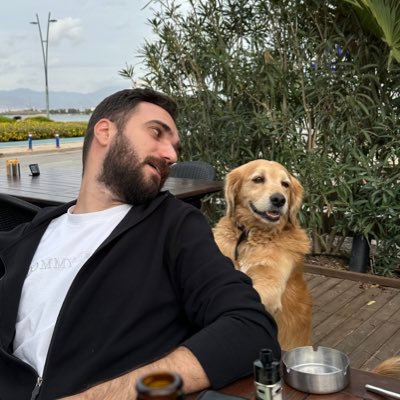 burakgelmezler's profile picture. 