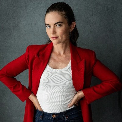 English & American Actress (She/Her) https://t.co/eWw1znQvZc…