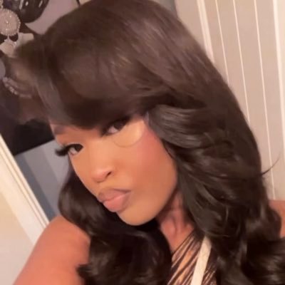 30 • Lesbian Mami • I’m here for the bullshit 🫶🏾• 9 year licensed stylist 🥳 • HOUSTON 🤟🏾