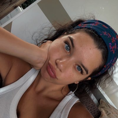 •Eat well, kiss well, work ditto and you'll die happy• •UConn Alum• BSN, RN ☤• she/her/hers•🇩🇴🇮🇹🇮🇪• •143•