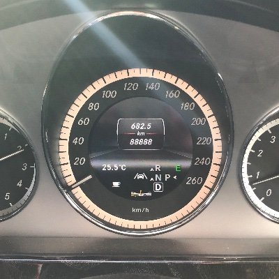 30代 | 都内在住 | 大卒 | 会社員 | 株式投資 | 朝方人間☀️ | 子供一人 | 趣味は旅行✈️🚗 | JGC SFC ヒルトンゴールド| のんびり生活したい。