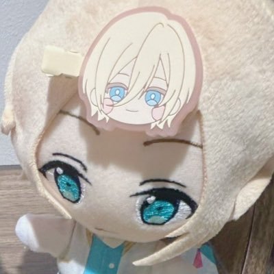 お取引垢/学生15↑/義務教育終了済み/学生ですのでご理解あるお方は宜しくお願いします🙇🏻♀️ ※主に天祥院、兎耳山のグッズを集めております。絵柄によっては、渉.レオ.つむぎ.fine.旧fineも求めております。また、お友達分として、推し以外も交換させていただくことがあります。