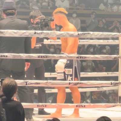 格闘技最高!@yaman_kosf 🇯🇵@OuyangFeng1997 🇨🇳 𓊆 𝐂𝐎𝐃 𓊇 リア友(@butamen23) |先輩(@ookami336) クラン(@Phoenix__COD)
