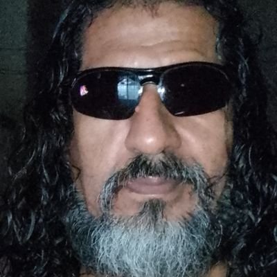 aki combatimos a los políticos, autoridades, periodistas,y todo lo que se trate de corrupción hablando y diciendo siempre la verdad únete crees y piensas igual